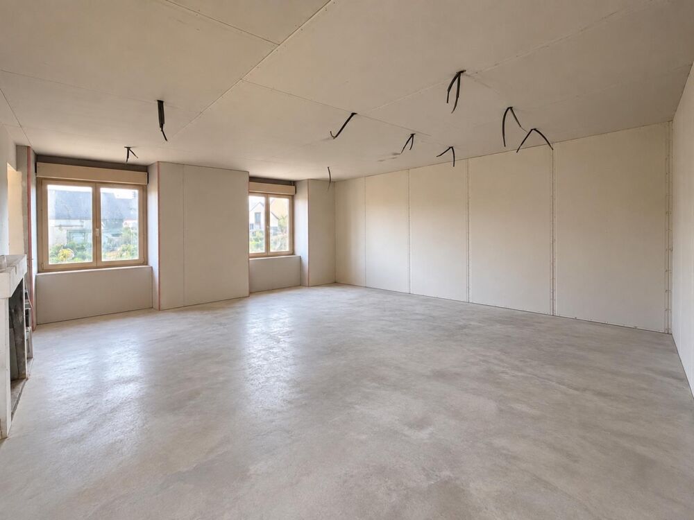 Vente Maison CHARMANTE FERMETTE ENTIÈREMENT RÉNOVÉE AVEC GRANDE DÉPENDANCE ET TERRAIN DE 4 300 M² Mamers