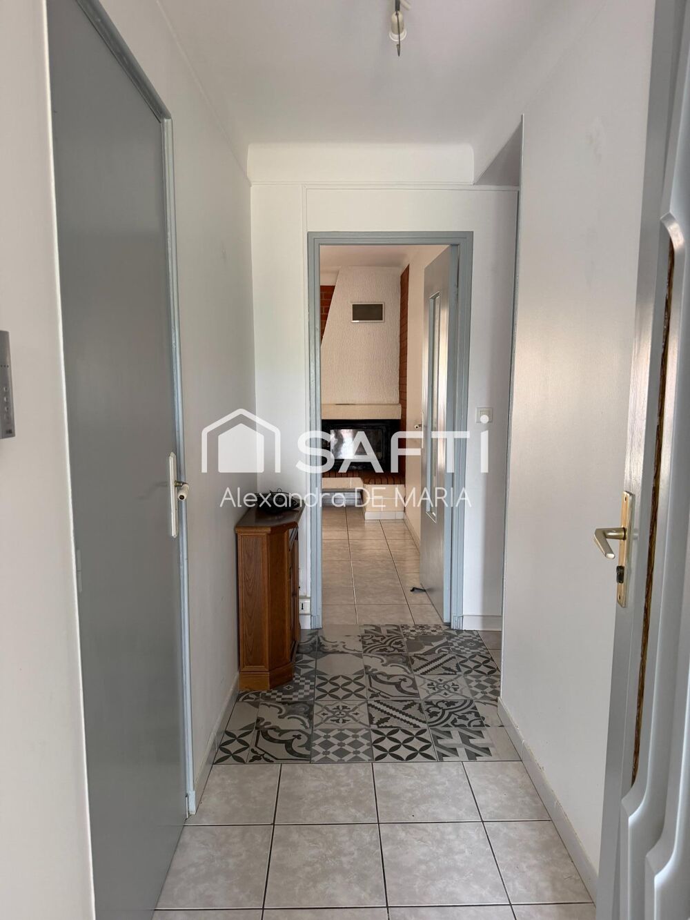 MAISON T6 R+1 CLIMATISEE AVEC GARAGE PARCELLE DE 400 M2