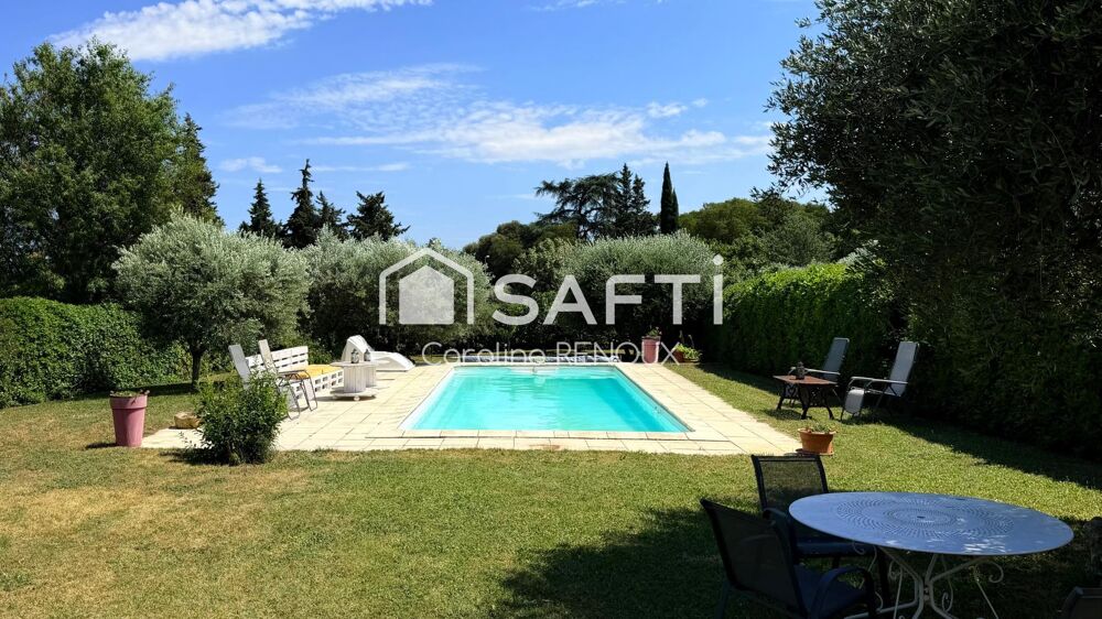 Lauris, maison de plain pied avec piscine