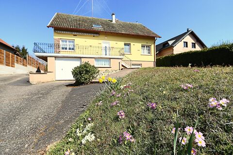   Belle maison familiale de 163 m� avec un terrain de 12 ares Maison - 7 pi�ce(s) - 163 m�