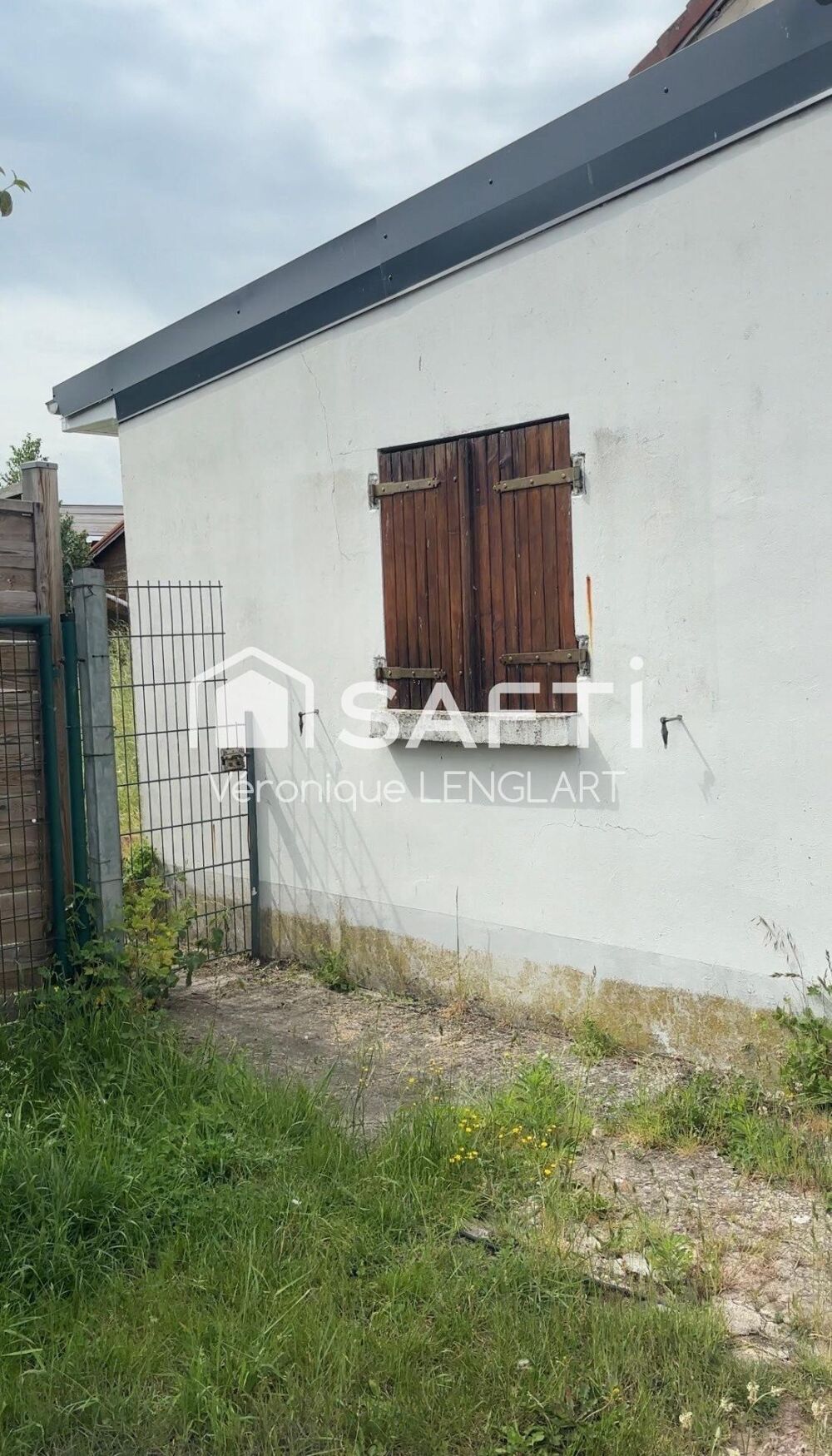 Charmante maison semi individuelle à rénover