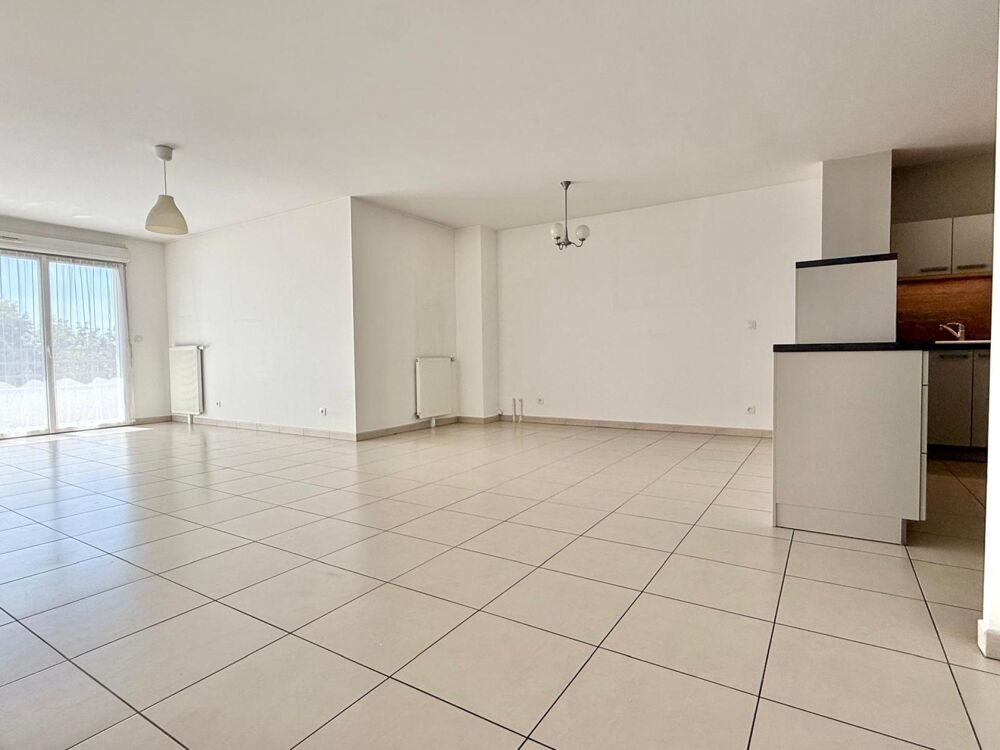 Appartement de 89 m² + loggia en plein centre vliie