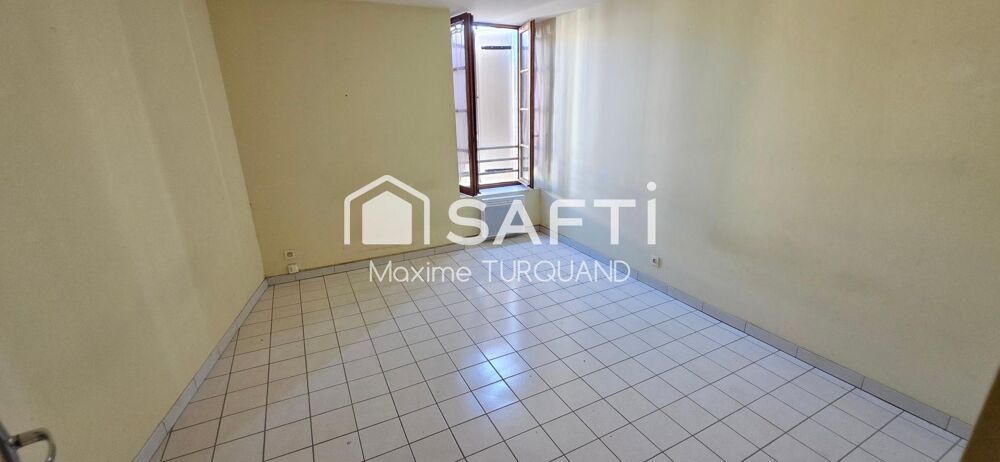 Vente Immeuble Immeuble de rapport 132m², 3 logements loués. Montournais
