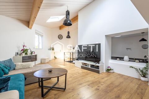   Maison Ecole-Valentin, r�nov�e, 275m�, 9 ares, piscine Maison - 7 pi�ce(s) - 275 m�