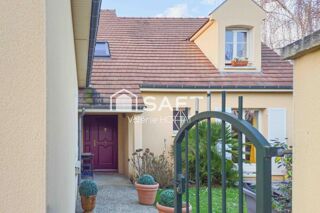  Maison à vendre 8 pièces 227 m²