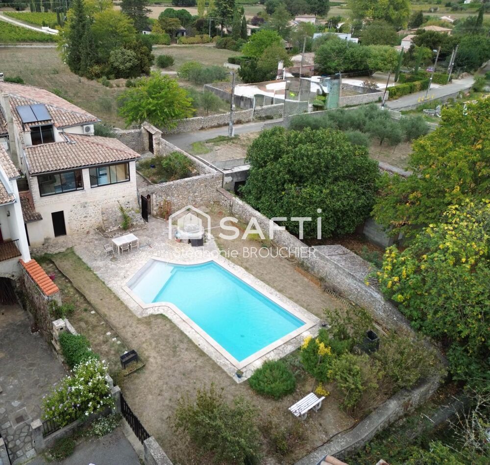 Vente Maison Maison de hameau en pierre avec terrain et piscine Vallon-pont-d'arc