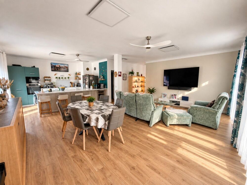Vente Maison Maison familiale 141 m2 avec piscine, spa et garage - Martigues Jonquières Martigues