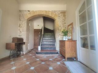  Immeuble � vendre 549 m�