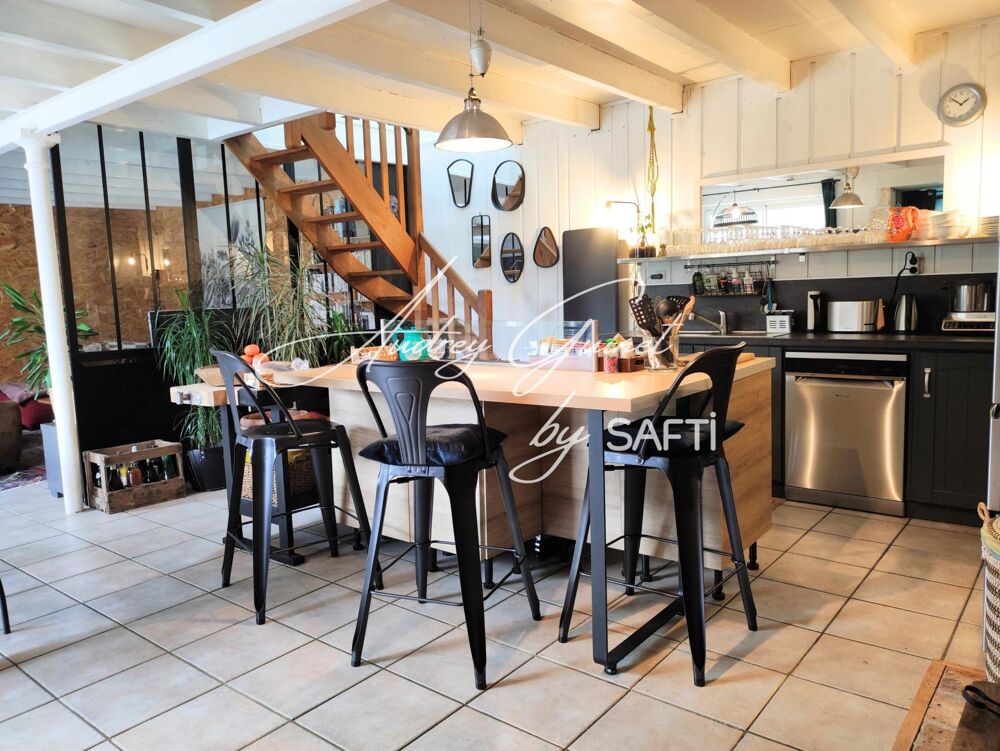 Maison de caractère, avec sa piscine