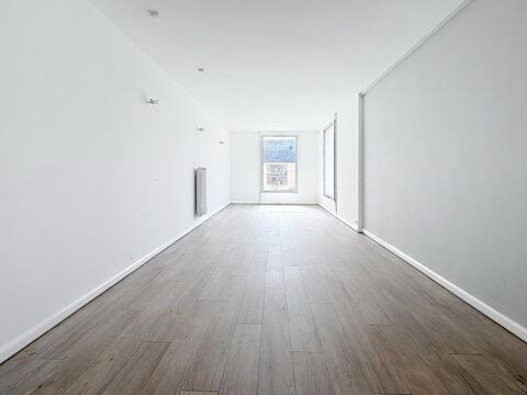 Local commercial plein Centre-Ville 923 44240 La chapelle-sur-erdre