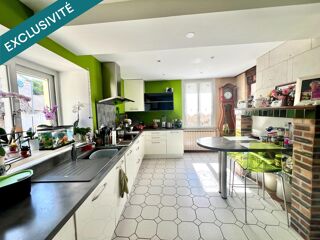  Maison  vendre 6 pices 180 m