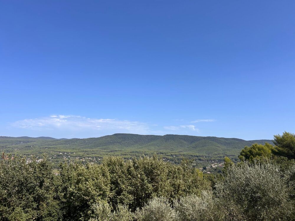 Vente Maison Propriété avec terrain 5000 m², piscine 10X4 m, DPE B, Canal de Provence Le beausset