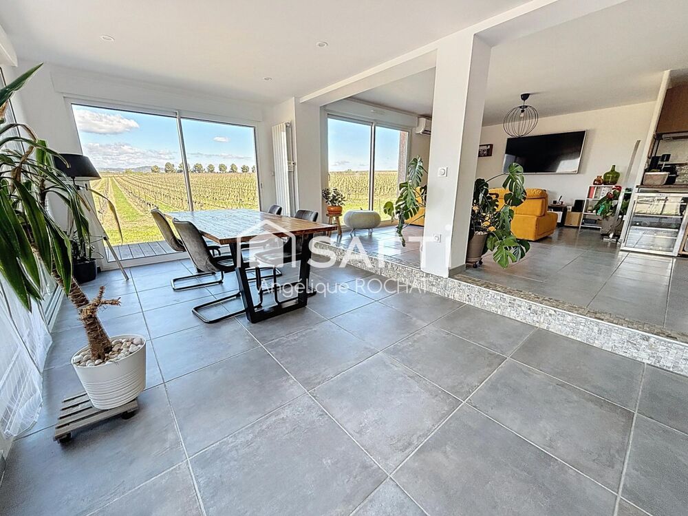 Villa moderne de plain-pied de 109 m² située à Adissan avec une piscine