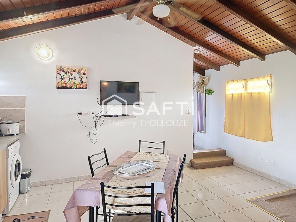 Location Appartement Haut de villa T2 Meublé dans lotissement Lamentin