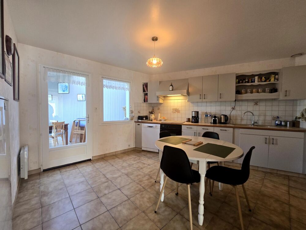 Vente Maison MAISON 144 m² – 7 PIÈCES – TERRAIN 530 m² – CRÉHEN Crehen