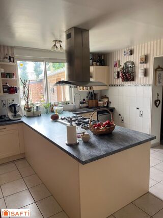  Maison � vendre 9 pi�ces 201 m�