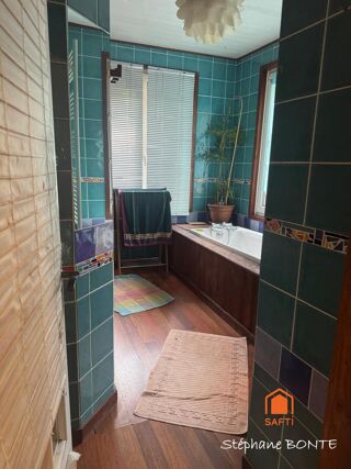  Maison � vendre 5 pi�ces 230 m�