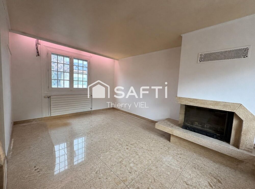 Vente Maison BELLE ET GRANDE CONSTRUCTION DANS QUARTIER CALME Clichy-sous-bois