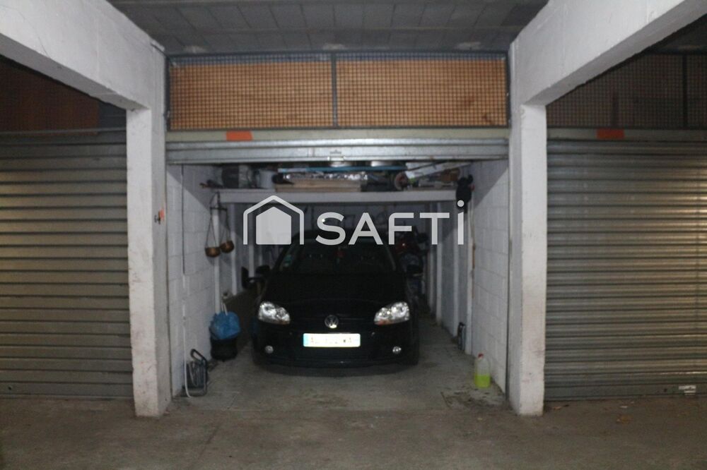 Vente Parking/Garage A VENDRE MARSEILLE 11ème  DEUX  GRANDS GARAGES LOUES Marseille 11