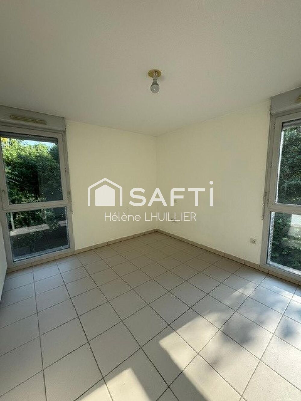 BORDEROUGE  T3 de 61M² - TERRASSE-PARKING SOUS SOL