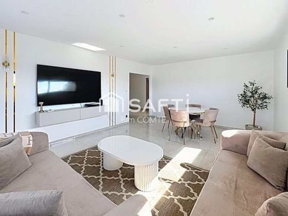 Vente Maison Maison contemporaine où design, confort et prestations de qualité se conjuguent autour d'une superbe piscine 7/3en PVC armé!! Sablons