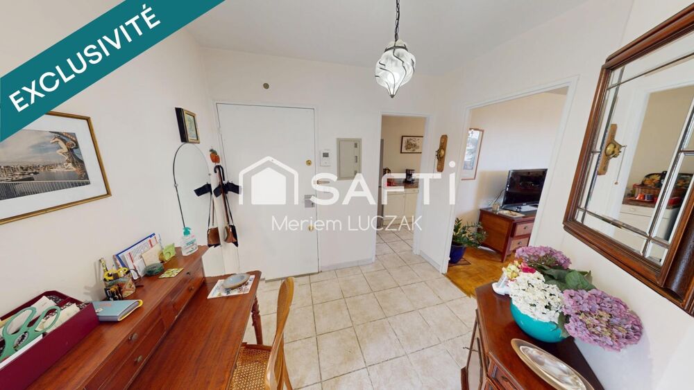 Vente Appartement RARE À POISSY – 96 m² lumineux, 3 chambres, terrasse, parking, cave, à deux pas de la gare. Poissy