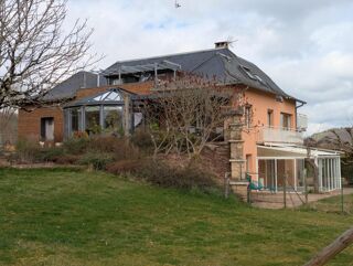 Vente Maison Charmant Ensemble immobilier de grande capacité avec piscine Saint-christophe-vallon