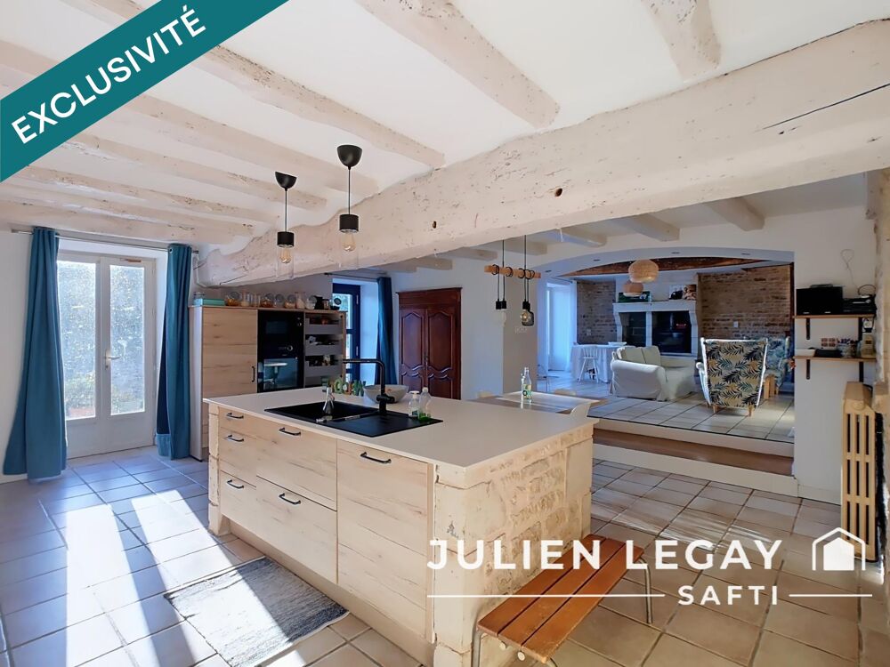 ANCIENNE FERME RÉNOVÉE  196 m²  6 CHAMBRES + 1 BUREAU  GRAND JARDIN