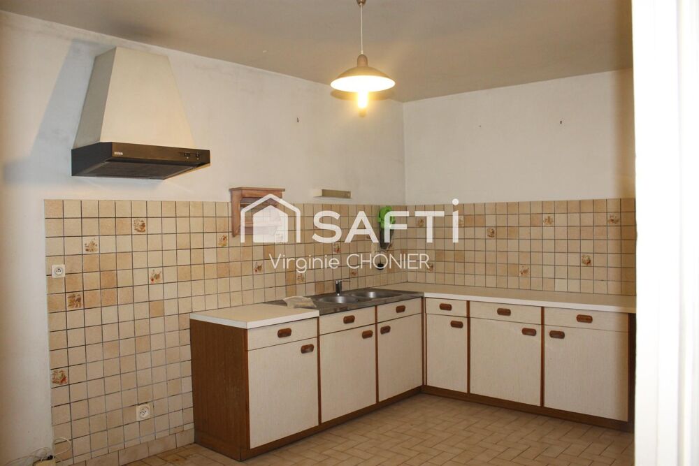 Vente Maison Maison 111m2 - 4 chambres - dépendances et joli parc arboré à rénover Saint-germain-des-fossés