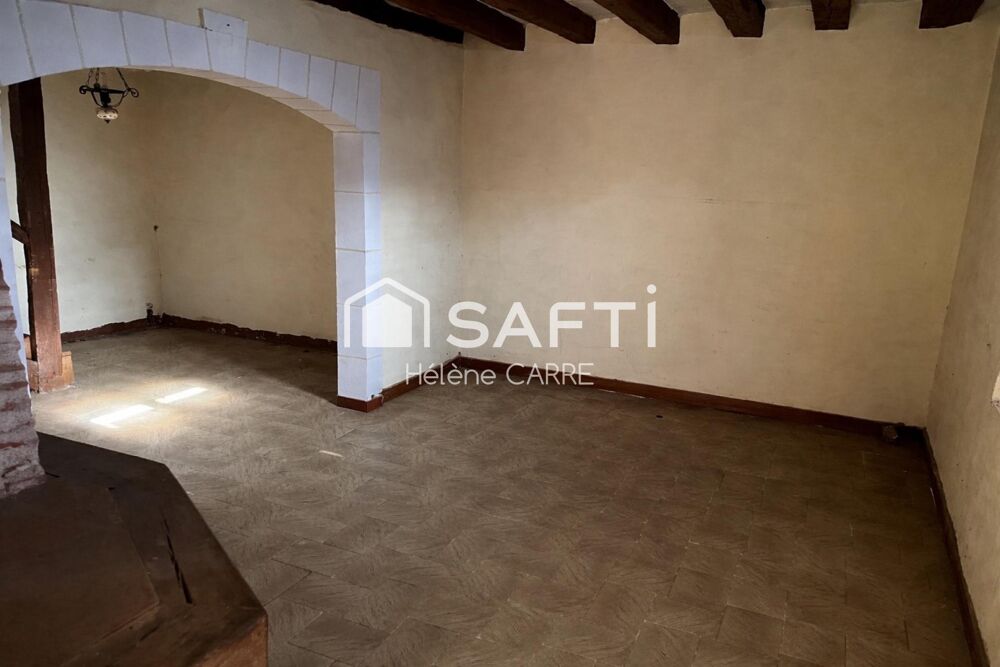 Vente Maison Maison construite dans les années 1945 avec 4 chambre et une parcelles de 650m2 Lury-sur-arnon