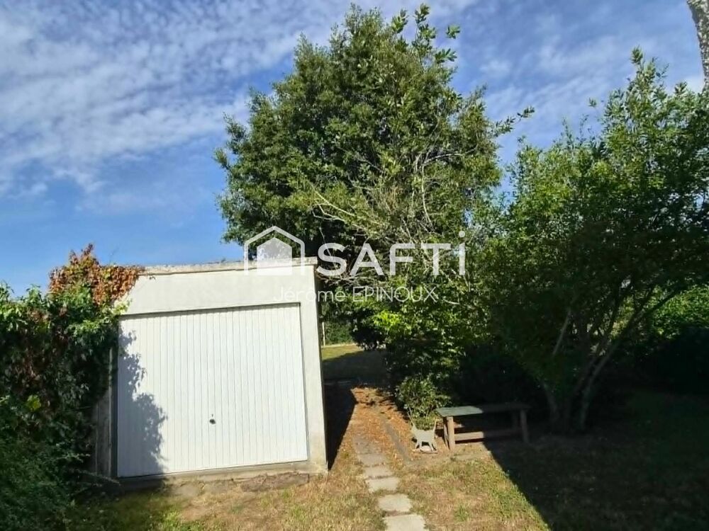 Vente Maison Coup de cœur pour cette demeure, dans laquelle il n'y a plus qu'à poser ses valises. Rare, Zéro travaux à prévoir !!! Un quartie Chatellerault
