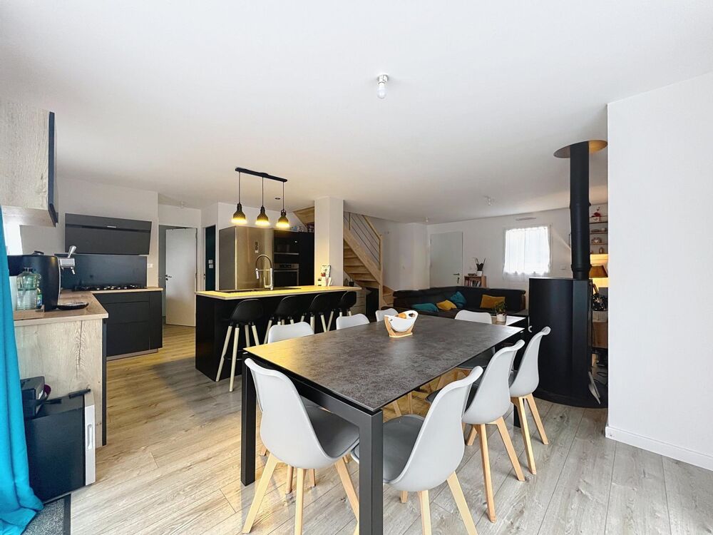 Vente Maison Maison récente, 5 chambres écoles et commerce à pied Moreac