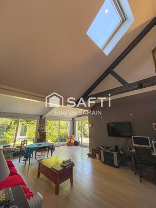  Maison  vendre 9 pices 262 m