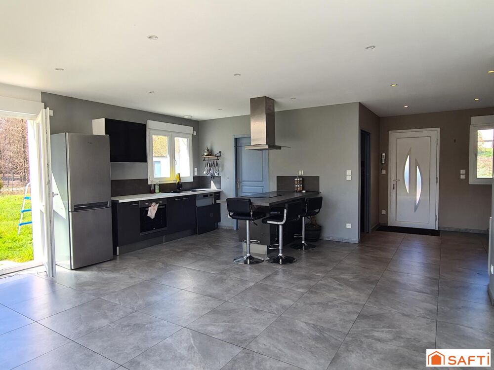 Vente Maison Visite virtuelle disponible, Maison RT 2012 de 3 chambres et grand terrain à Epinal 88 Epinal
