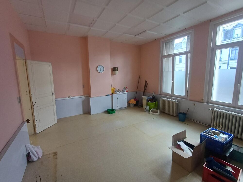   Ancien local pro (médical) 215 m² – Immeuble à fort potentiel de transformation en logements – Centre-ville Saint-quentin