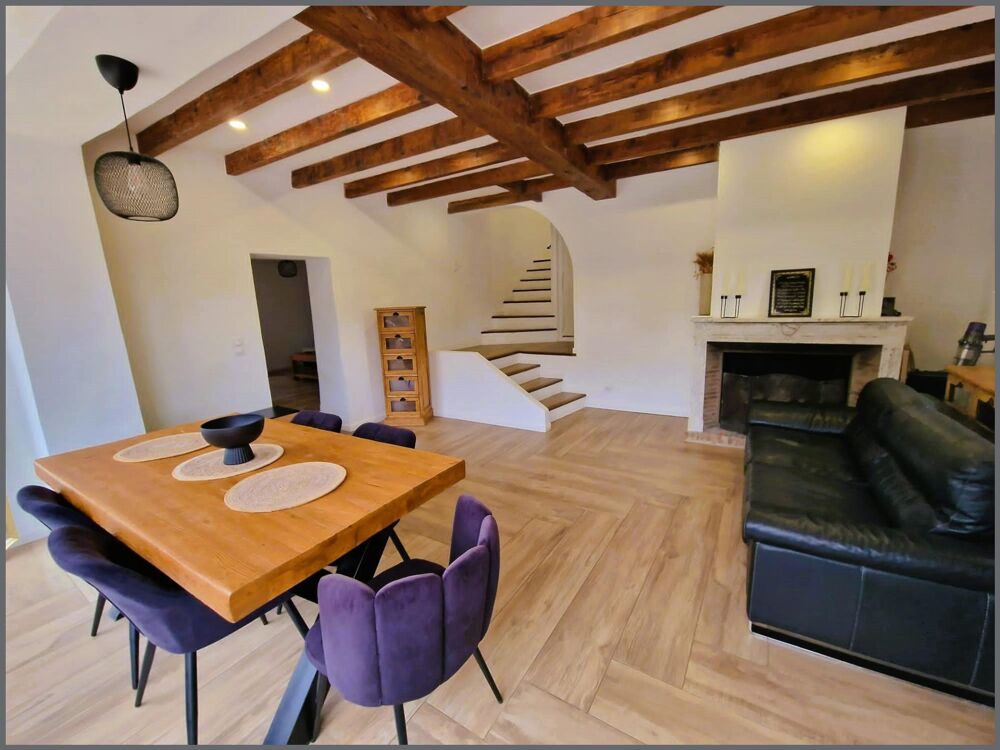 Vente Maison Grande maison et trois appartements sur un terrain de 24000m² Sollies-toucas