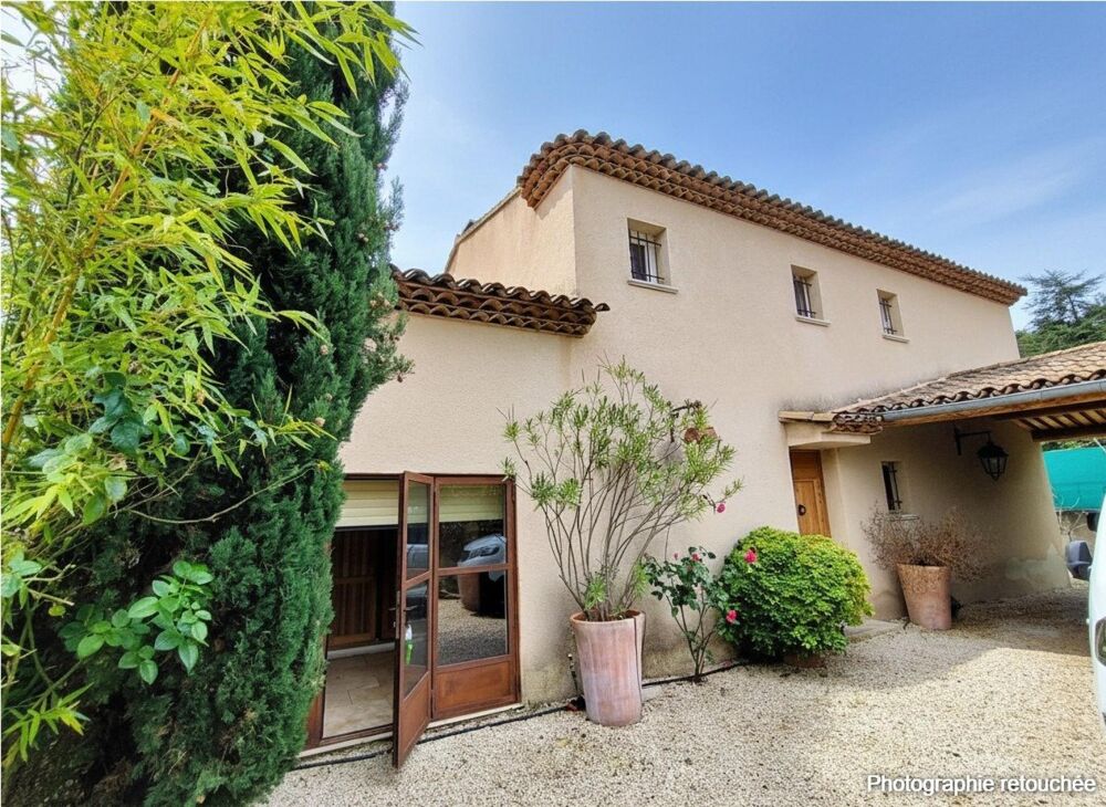 SUPERBE Villa de 186 m² dans le LUBERON