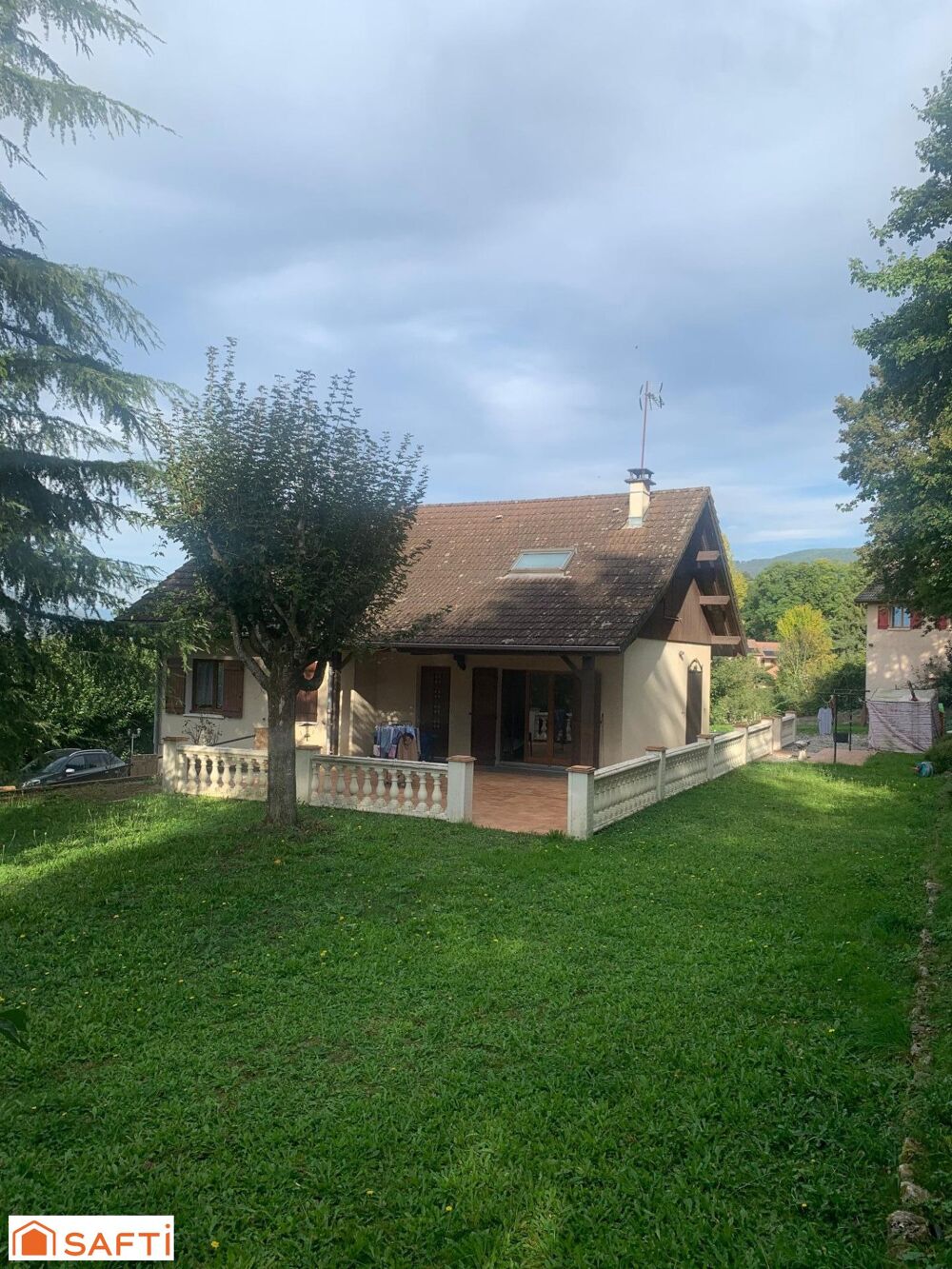A vendre très belle maison de 160m2 avec terrain de 1900 m2