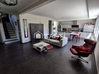  Maison � vendre 6 pi�ces 219 m�