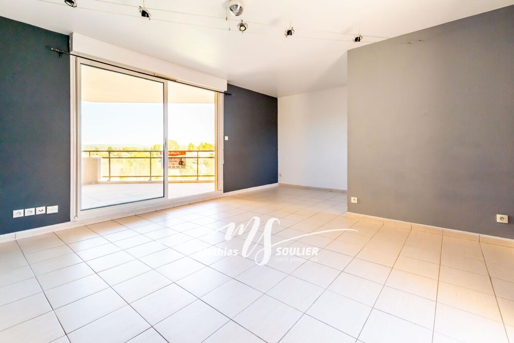 T2 48 m² avec terrasse/balcon/parking - La Duranne
