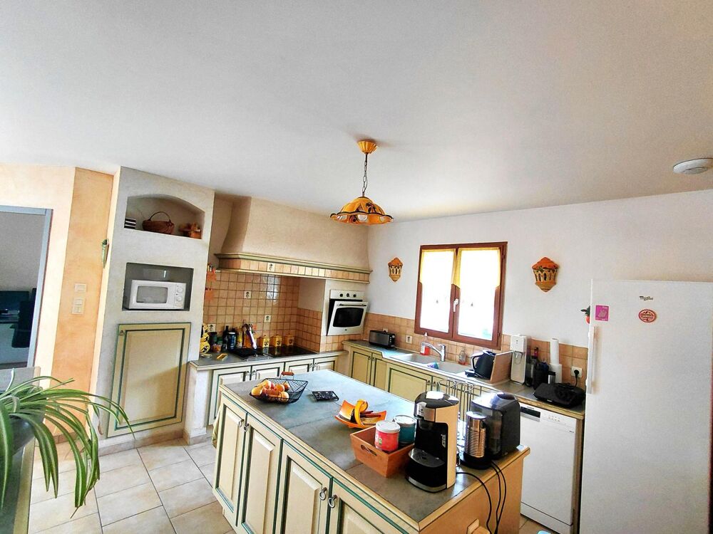 MAISON 6 chambres plus bureau en SOLOGNE