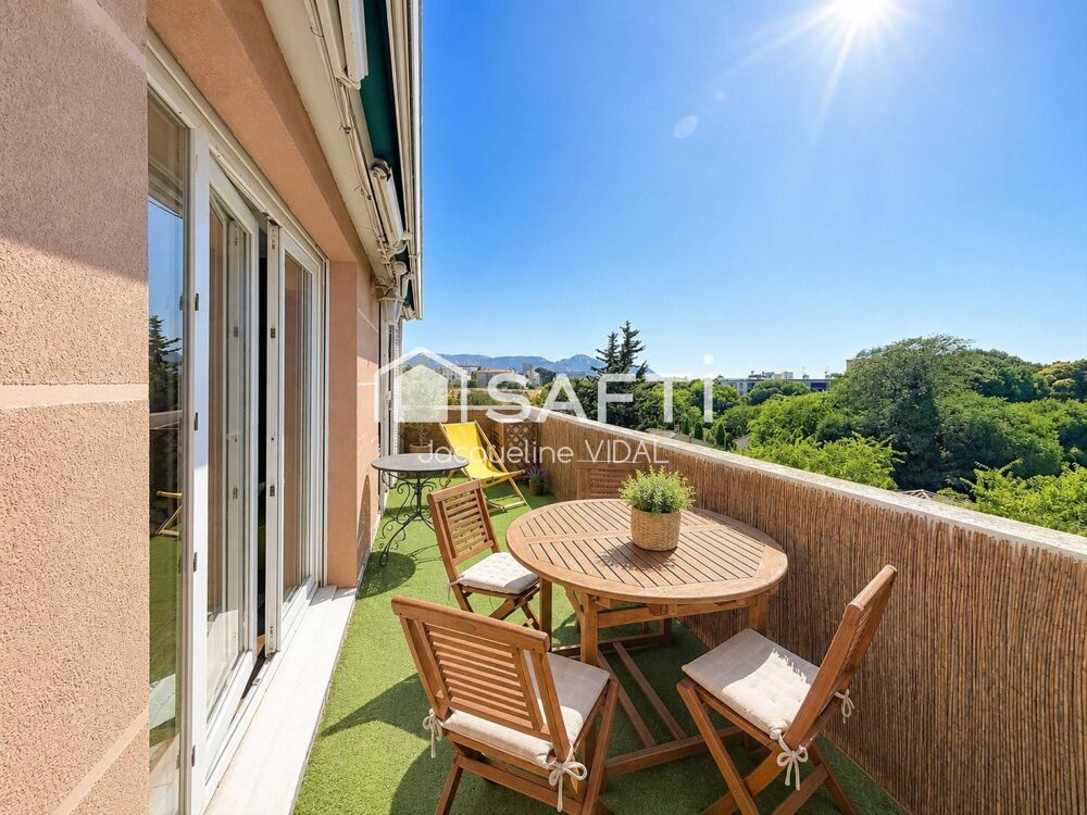 Vente Appartement Dernier étage avec terrasse et cheminée Marseille 9