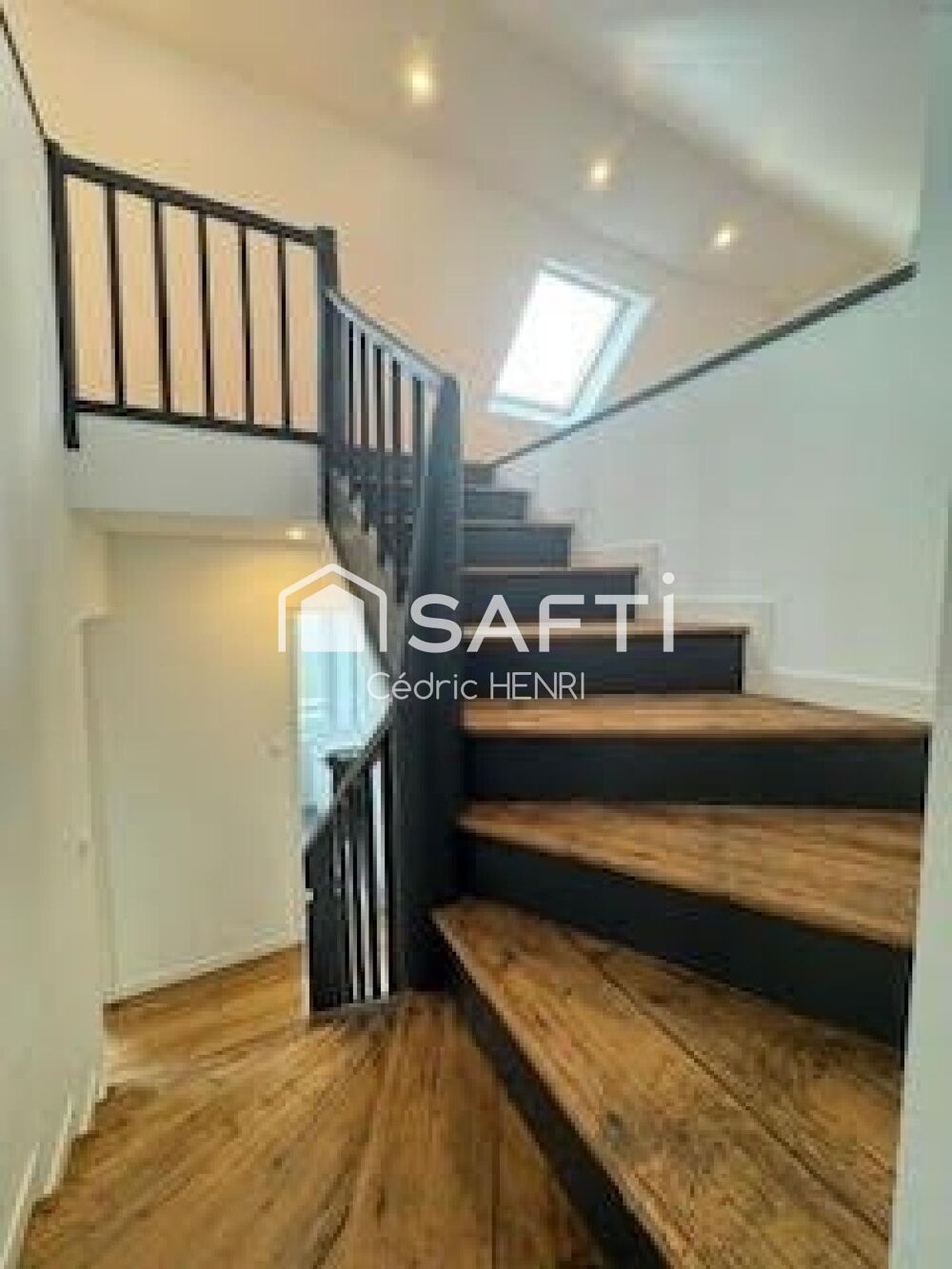 Vente Maison maison de village entièrement rénové sur parcelle de 812m2 Saint-segal