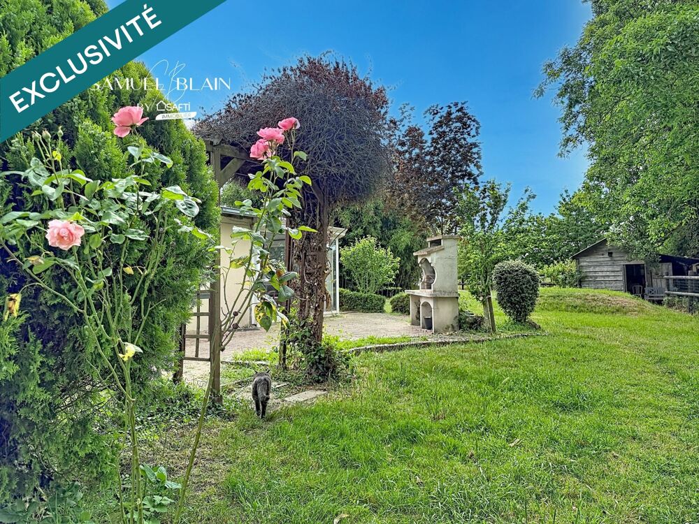 Ancienne restaurée, un très beau terrain clos.