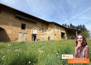 Maison 12 pièces 173 m² · à Brézins · 173 m² · 210 000 €