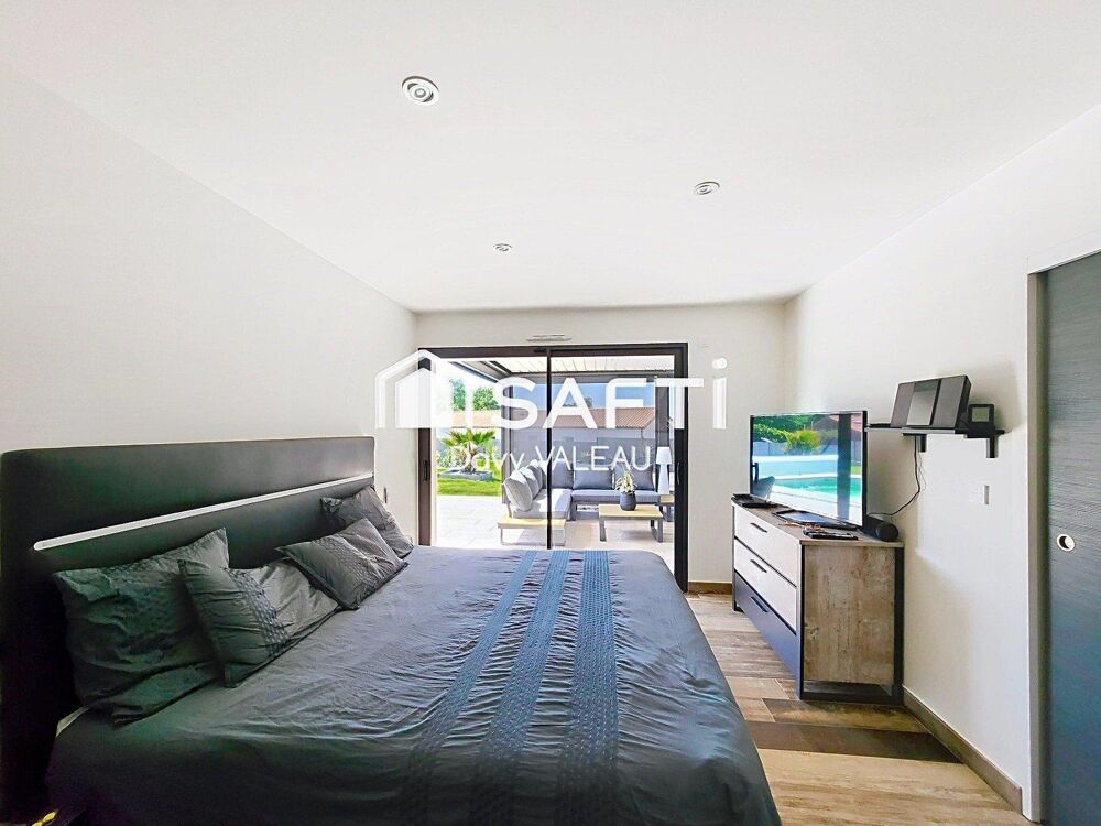 à vendre  Maison La Roche-sur-Yon (85000)