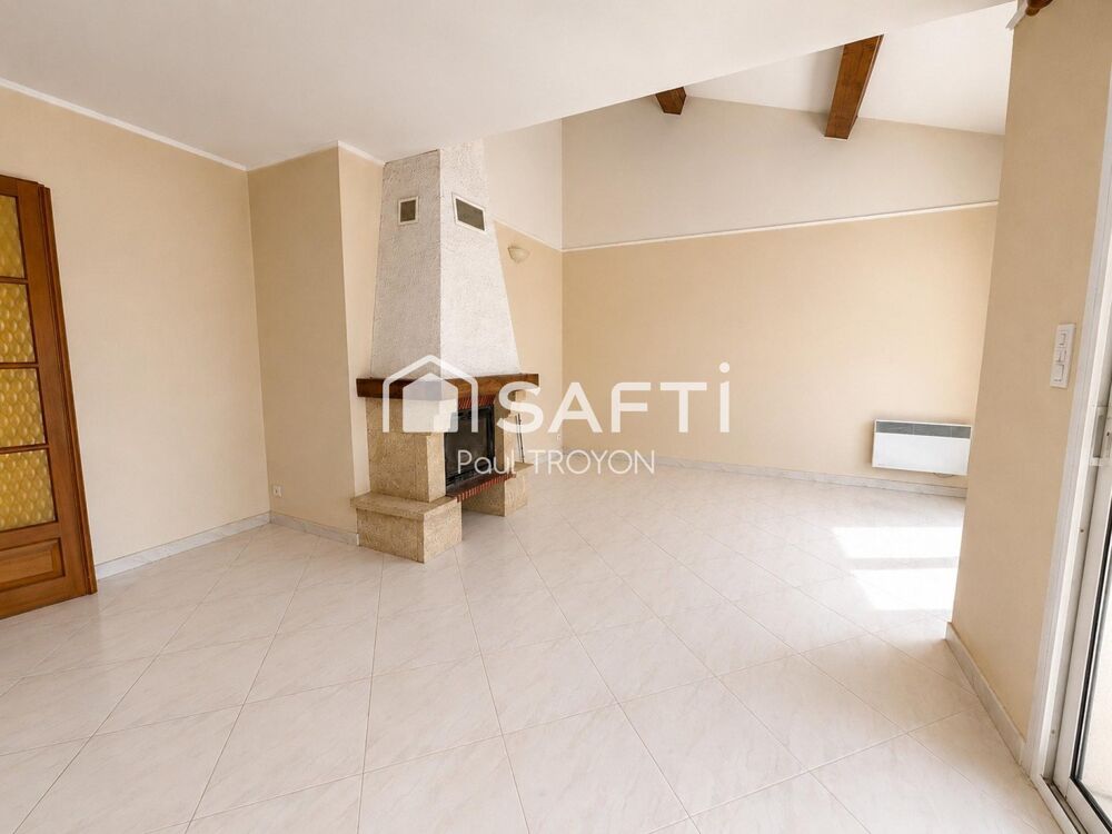 Maison familiale au coeur du Vert Plan 13009