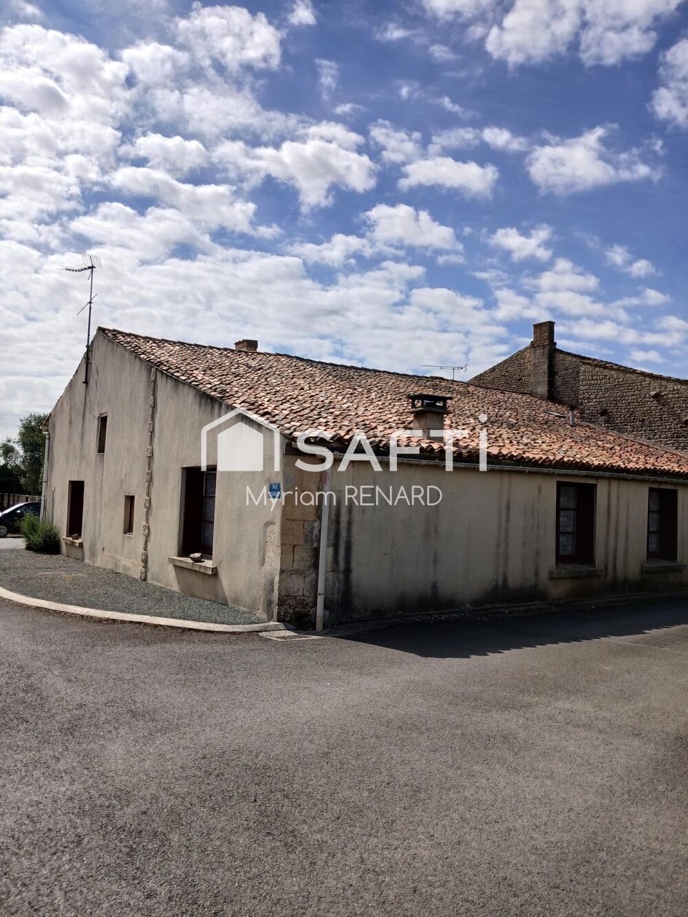 Vente Maison Maison type T5 - Essouvert - proche Saint jean d'Angely Essouvert