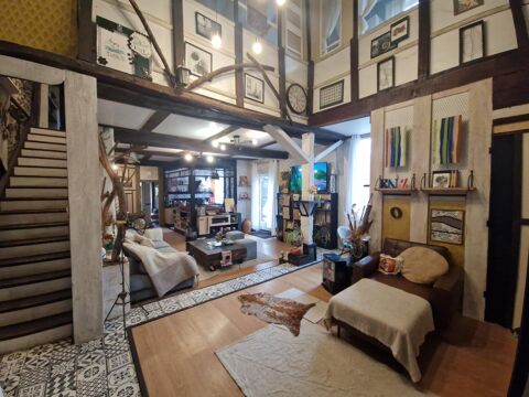   Maison traditionnelle de 158m�, 4 chambres et un cabanon de 40m�. Terrain 1157 m�. Maison - 5 pi�ce(s) - 158 m�