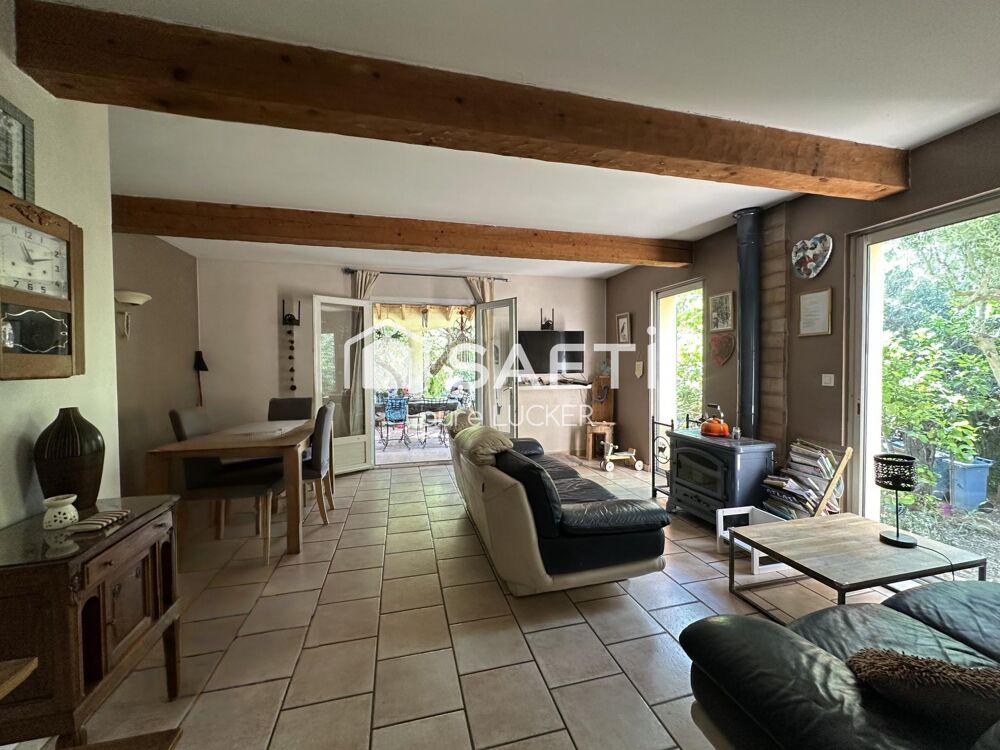 Vente Maison Maison de charme familiale dans un oasis de verdure ! Le revest-les-eaux